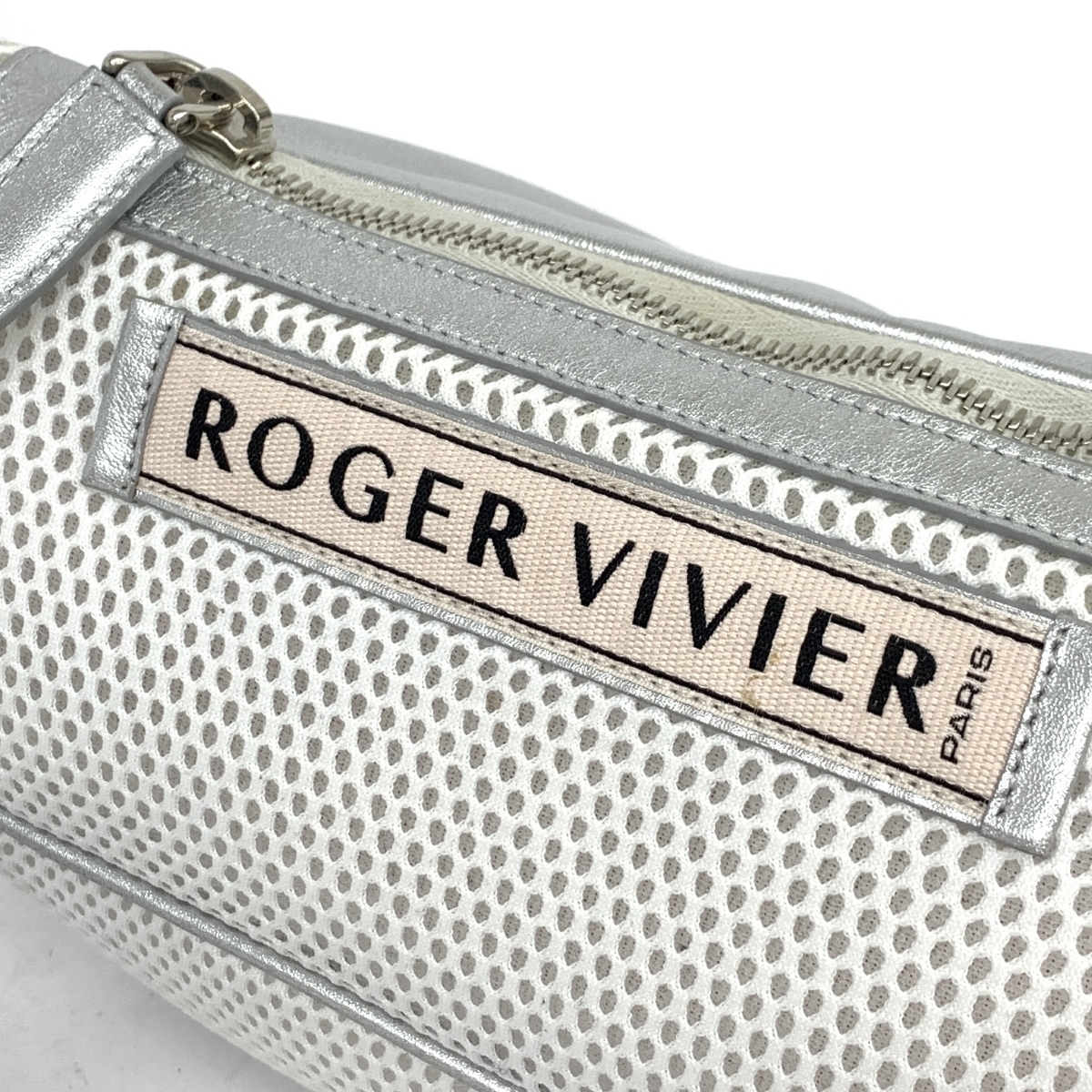【楽天市場】Roger Vivier ロジェヴィヴィエ ボディバッグ シルバー 