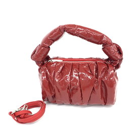 CHARLES&KEITH チャールズ&キース 2WAYバッグ 美品 レッド エナメル 中綿 レディース ハンド ショルダー bag 鞄 【中古】 【202405】