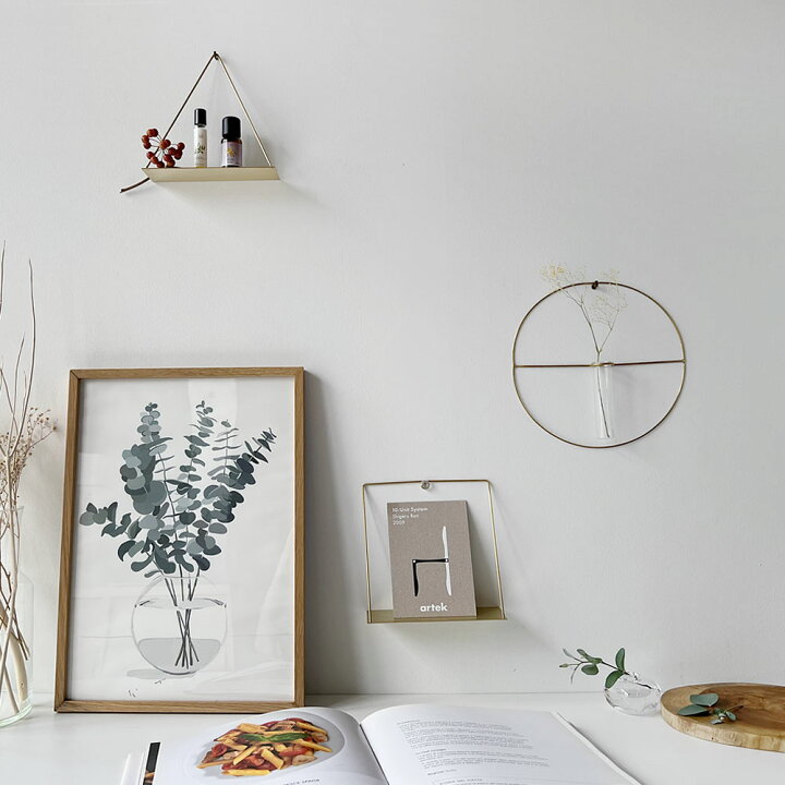 PIKE ピケ wall brass shelf ピケ ウォールブラスシェルフ ウォールラック シェルフ ディスプレイ 飾り棚 かざり棚 壁 棚 壁掛け 壁飾り 飾り付け 壁面収納 真鍮 ワイヤーフレーム 賃貸 ピン インテリア アンティーク レトロ シンプル おしゃれ かわいい ... 繊細なデザインの真鍮製ウォールディスプレイシェルフ PIKE wall brass shelf ピケ ウォールブラスシェルフ GLOBE TRIANGLE CUBE ウォールディスプレイ ディスプレイシェルフ 壁面ディスプレイ 壁掛け ウォールラック 飾り棚 真鍮 金属 ゴールドカラー シンプル おしゃれ グローブ トライアングル キューブ