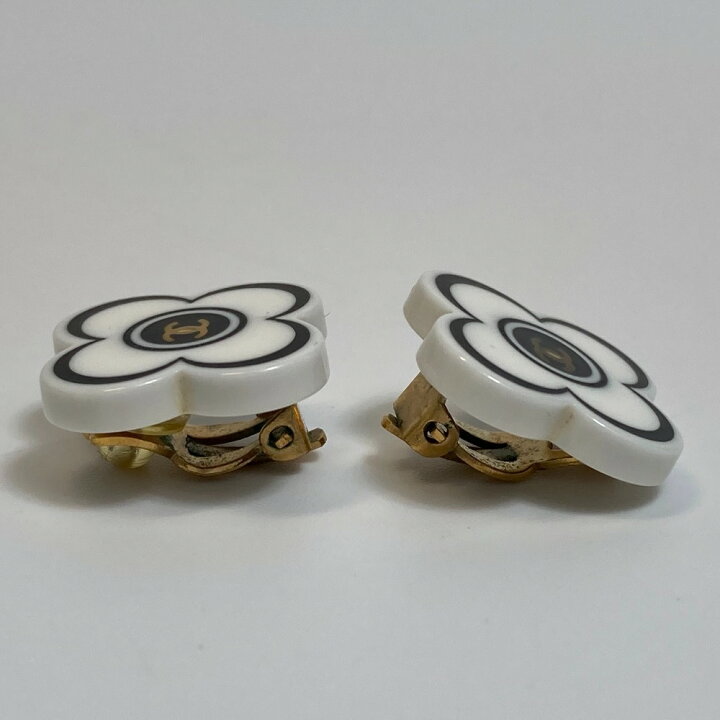 楽天市場】CHANEL シャネル CC ココマーク カメリア アクセサリー 02P 