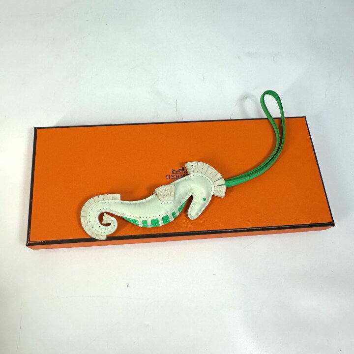 楽天市場】HERMES エルメス イポ タツノオトシゴ チャーム 