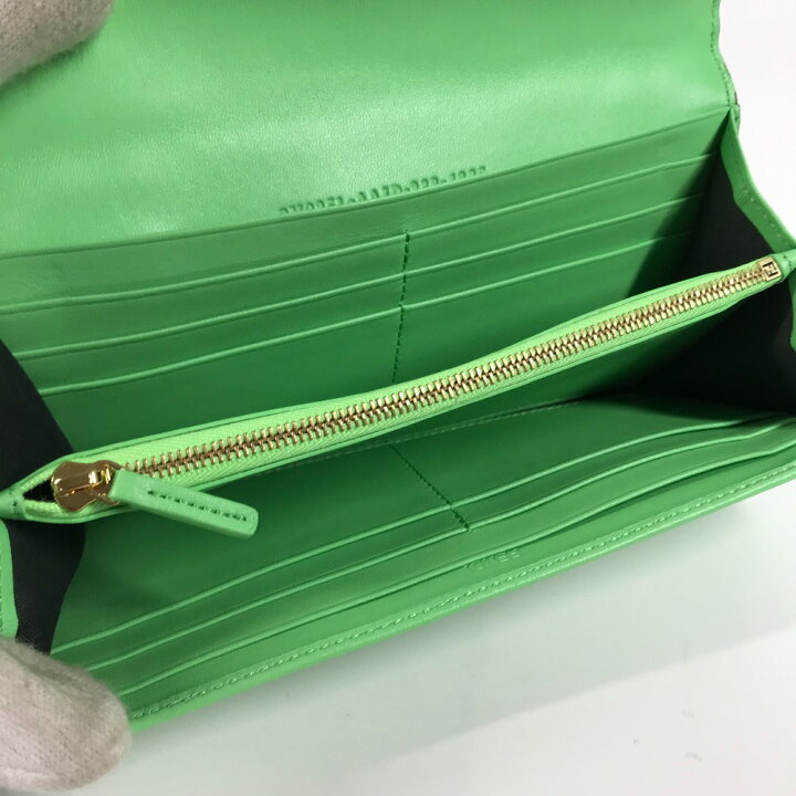 楽天市場】FENDI フェンディ 8M0251 ズッカ バゲット コンチネンタル 