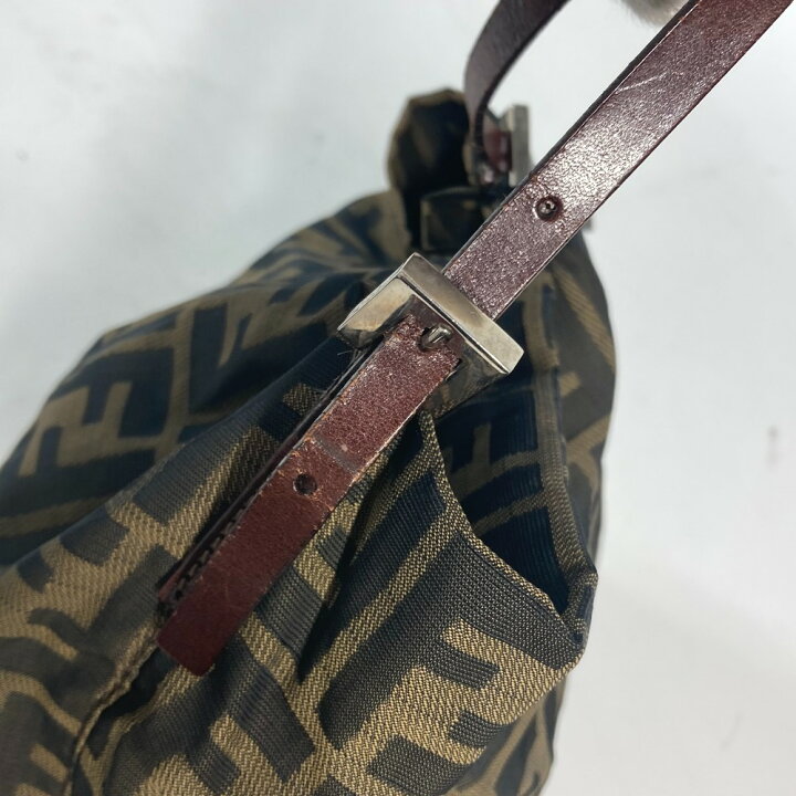 楽天市場】FENDI フェンディ アクセサリーポーチ ズッカ ロゴ カバン 