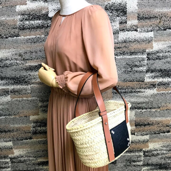 楽天市場 ロエベ Loewe ダストバニー バスケットバッグ スモール 23s93x09 となりのトトロ ススワタリ まっくろくろすけ ジブリ コラボ ラフィア かごバッグ 夏 ハンドバッグ 手提げバッグ レディース ブランドショップルフレ楽天市場店