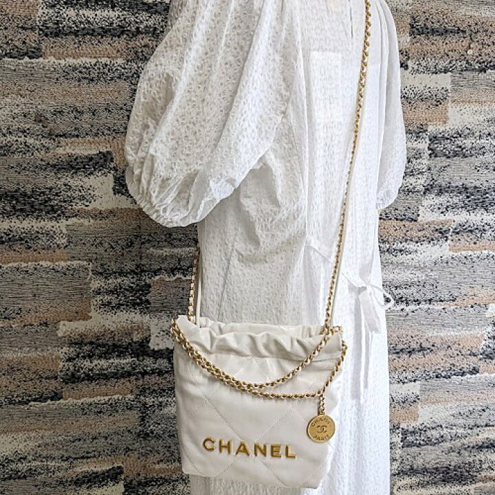 楽天市場】CHANEL シャネル 22 ミニ ハンドバッグ AS3980 カーフスキン  