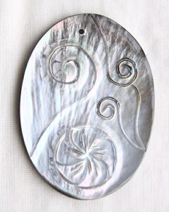 ݌ɏ܂܂ǉIVFp[cȉ~^@1LkōꂽI[nhCh̔VFJ{V|ANZT[̃`[tp[c51mm×37mm