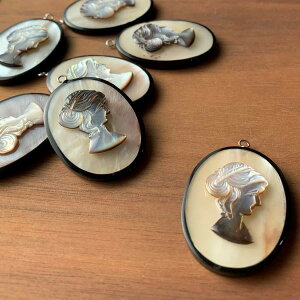 ݌ɏ܂܂ǉIVFp[c 1 iJI^j30×50mm@LkōꂽI[nhCh̃VFJ{V |ANZT[̃`[tp[c