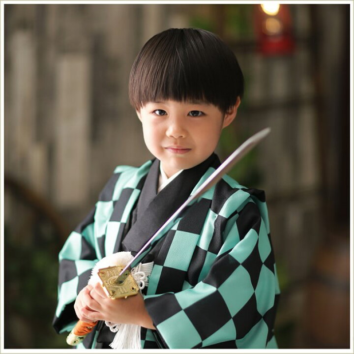 楽天市場 ５歳 男の子 七五三 着物レンタル D5392 袴レンタル 七五三フルセット 貸衣装 卒園式 753 子供着物 羽織袴 おしゃれ 5才 七草祝い 初詣 かっこいい 人気 レトロ 21 フォトブック 黒緑市松模様の人気柄 レンタル 貸衣裳 ぽえむ