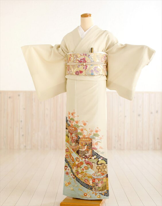 楽天市場 レンタル 色留袖 レンタル 五つ紋 It101 色留袖フルセットレンタル 結婚式 叙勲 卒業式 入学式 着物レンタル 食事会 表彰式 色留め袖レンタル 母 若いママ 姉 親族 式典 人気 上品 22 ライトクリームに絢爛古典慶華 Fy16ren07 貸衣裳 ぽえむ