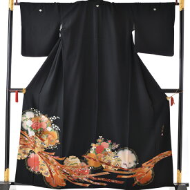 【★黒留袖・留袖のフルセットレンタル★】【留袖　レンタル】（レンタル留袖）（黒留袖レンタル）　【レンタル　黒留袖】【黒留袖　レンタル】【貸衣装】【結婚式】【留袖フルセット】☆新品足袋プレゼント☆【女性和服】【母親】のしめに箔花車　1.80