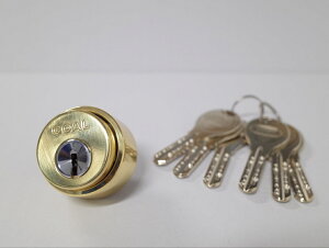 V-18 LX֗pV_[sJF(6{t)GOAL S[V18 LXGOAL S[  hA  C C  i p[c