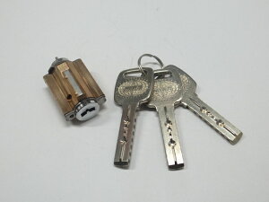 ECV_[(}Olbg^Cv)̂TE0 SWLSPp^CvL[3{tMIWA ~ aURV_[MIWA ~ a  hA  C C  i p[c