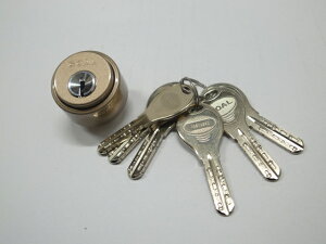 V-18 LX֗pV_[uYF(6{t)GOAL S[V18 LXGOAL S[  hA  C C  i p[c