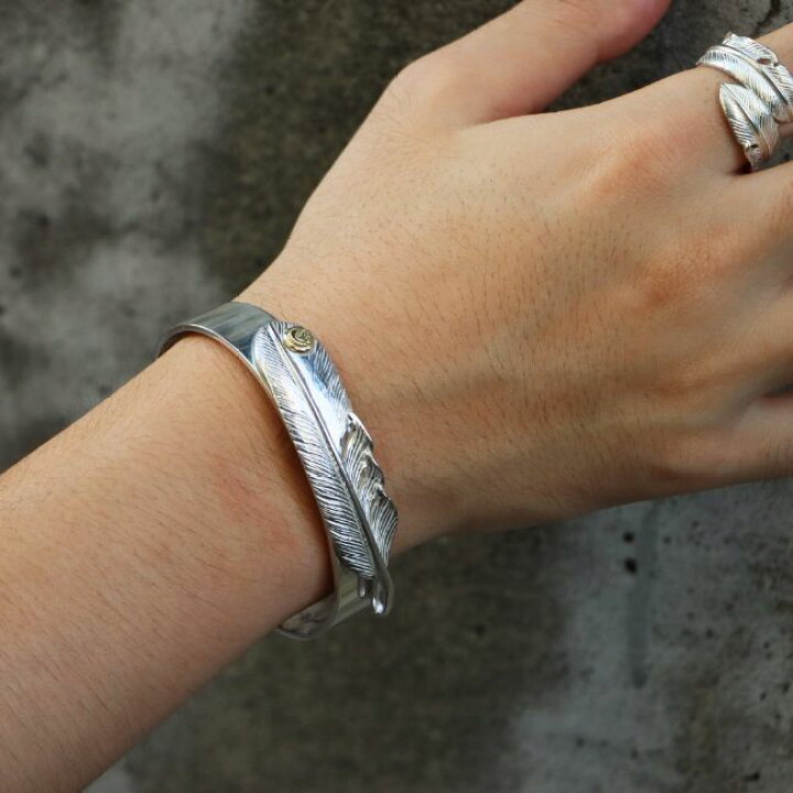 楽天市場 特大svフェザー平打ちバングルgpウルフ Tady King タディアンドキング シルバー925 バングル ブレスレット メンズ ブランド シンプル シルバーブレスレット バングル 太め ネイティブ 腕輪 表参道 Goro S ゴローズ魂継承 タディ キング シルバーアクセサリー