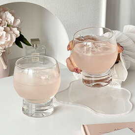 ぽっこりした キュートなグラス カップ デザート 380ml ガラスコップ かわいい 脚付きカップ おしゃれ シンプル 足付き アイスコーヒーカップ お酒 紅茶 母の 新生活 来客用 ジュース