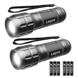 LED 懐中電灯 フラッシュライト ハンディライト 高輝度チップ搭載 ズーム調節 軽量 小型 電池式 単四電池付き 防災 停電対策 緊急用 キャンプ 登山 夜釣り