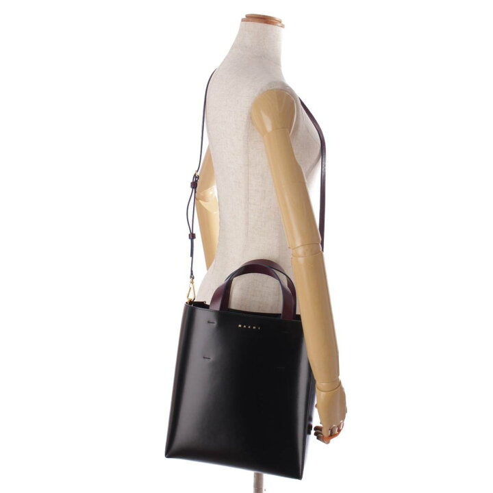 楽天市場】【マルニ】Marni ミュゼオ シャイニー スムースカーフスキン 