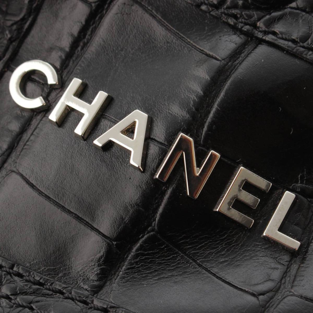 楽天市場】【シャネル】Chanel 19A ロゴ パール クロコ型押し レザー