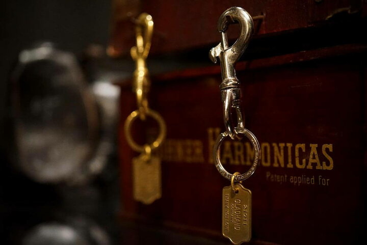 楽天市場】グラッドハンド キーホルダー GLAD HAND SWIVEL SNAP KEY 