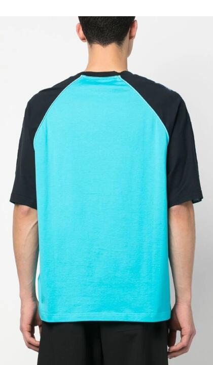 FENDI(フェンディ)Tシャツ【青/ブルー/水色】【メンズ】【FAF679-AN5Y】【2023年春夏新作】【ロゴ】【切り返し】【袖プリント】 |  Richwebshop