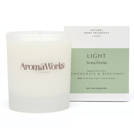 Aroma Works（アロマワークス）【グラス入りキャンドルM】アロマキャンドル イギリス製 ロンドン 英国 ヨーロッパ フレグランスキャンドル ピュアエッセンシャルオイル 爽やか フレッシュ 天然 自然 輸入 デザイン 女性 男性 ギフト プレゼント 贈り物
