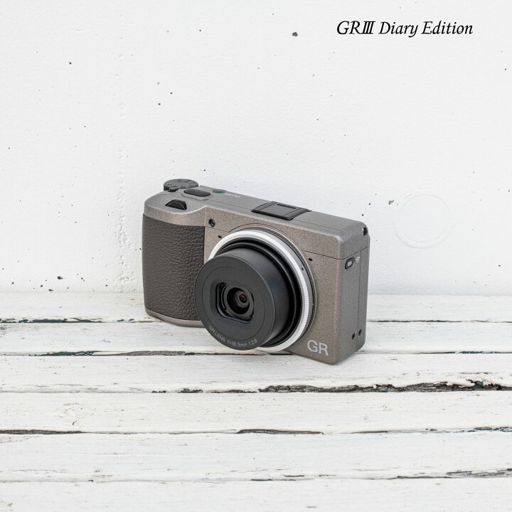 楽天市場】【GR公式ストア】RICOH GR III Diary Edition メタリック 