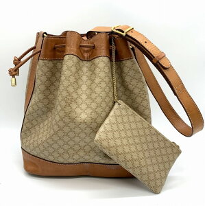 セリーヌ(CELINE) マカダム(macadam) 中古 巾着 ショルダーバッグ 