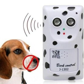 犬 無駄吠え防止 吠え防止グッズ 犬 吠える対策 安全無害 防水 全種類犬使用 犬の鳴き声を感知して超音波を自動発信 安眠妨害 夜泣き対策 室内 屋外 無駄吠え防止器具