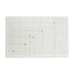 PLUSプラス プラス カッターマット 両面 A3 300×450mm ライトグレー 48-583