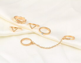 【送料無料】リング　指輪 セット ジルコニア ゴールド 金 レディース シンプル デザイン 重ね着け 人気 流行 ブランド デザインリング プレゼント アクセサリー アクセ　大人 オシャレ