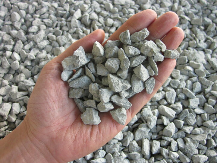 楽天市場】砕石 青（緑）砕石 20kg袋 5号砕石（20〜30mm）6号 
