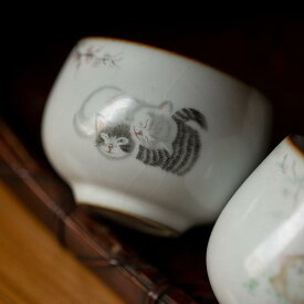 茶杯 猫柄 汝窯 陶磁器 ティーカップ 個人用 コップ 食器 和食器 磁器 煎茶碗 主人杯 創意 小茶杯 品茗杯 和風 高級感 ティータイム 普段使い オフィス 来客用 プレゼント お茶 道具 キッチン用品 卓上 インテリア 癒し 贈り物 おし