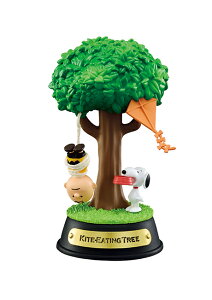 Snoopy SWING ORNAMENT Xk[s[ XEBOI[ig 3AKite-Eating Tree