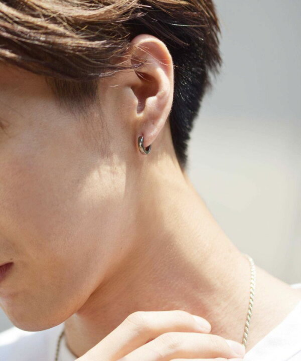 楽天市場 ライオンハート For Gift The Edge カッティング フープピアス シルバー925 ブラック 01ea0991bk Lion Heart 18kポスト シルバーピアス 1点売り 片耳用 中折れ メンズピアス ブランド プレゼント 誕生日 メンズアクセサリー Rism Town 楽天市場 ライオンハート For Gift The Edge カッティング フープピアス シルバー925 ブラック 01ea0991bk Lion Heart 18kポスト シルバーピアス 1点売り 片耳用 中折れ メンズピアス ブランド プレゼント 誕生日 メンズアクセサリー Rism Town