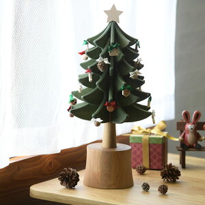 子供が喜ぶ♪かわいい木製のクリスマスツリー！卓上に置けるおすすめのミニサイズで教えて~