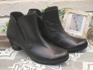 yVIGE VANO BWF@mzL4ECY@q[V[gu[c@7592yNz