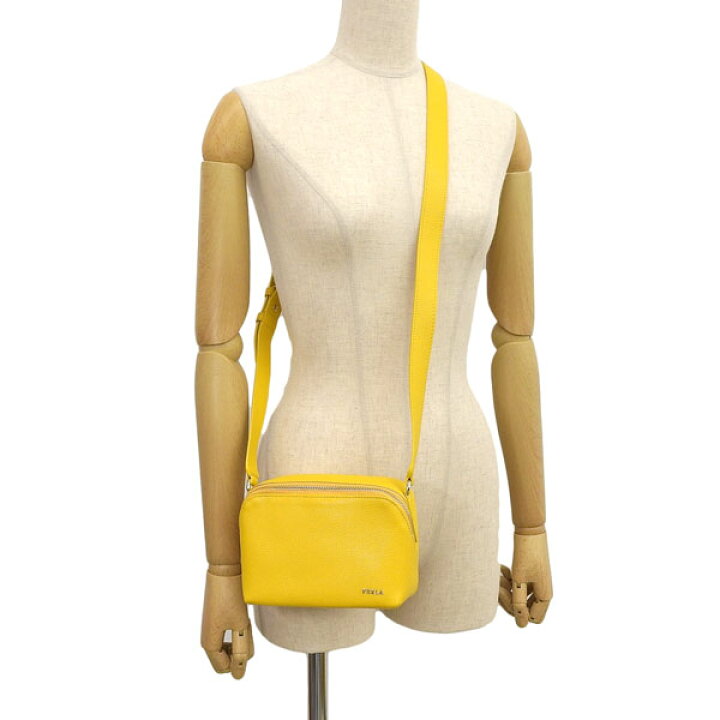 楽天市場】フルラ バッグ FURLA AMICA MINI CAMERA CASE ショルダー  