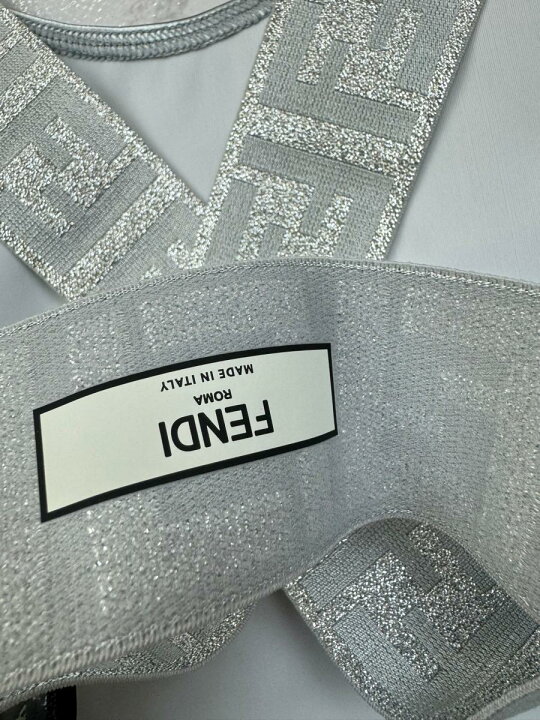 楽天市場】【中古】 FENDI （フェンディ） ｽﾞｯｶ ﾀﾝｸﾄｯﾌﾟ ロゴ へそ出し 
