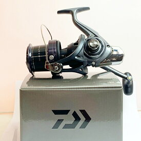 ★★【中古】DAIWA ダイワ 17クロスキャスト 4500　スピニングリール 059661 Aランク