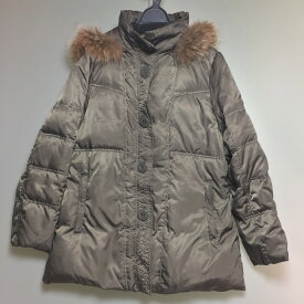 ◎◎【中古】balmain バルマン ダウンコート　裏地総柄　ブルーフォックスファー　 P106D-75F グリーン Cランク