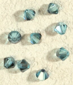 チェコビーズ スクエア ソロバン バイコーン マシンカット 4mm アクアマリンバレンチニットマシンカット 4mm ガラスビーズ パーツ