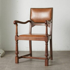 英国 アンティーク アームチェア 本革 ダイニングチェア 無垢材 オーク 鋲打ち 木彫刻 挽物 肘掛け 椅子 イギリス クラシック IZ86927N