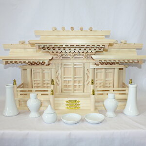 国産東濃檜製神棚 マス組付き唐戸三社神棚 日本製 (神棚セット/神具陶器七点セット大付き) 【あす楽対応】 白木 無塗装 桧 ひのき 【送料無料】【送料無料ライン/39ショップ】