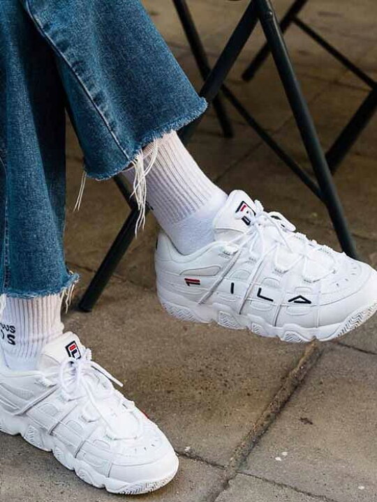 楽天市場 Fila フィラ スニーカー 厚底 レディース メンズ ユニセックス ダッドシューズ ダッドスニーカー Barricade Xt 97 W バリケード 白 ホワイト 厚底スニーカー 靴 水原希子着用モデル ランニング シューズ F0415 0125 5bm 125 Rodeo Bros 2nd ロデオブロス