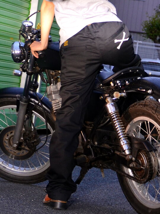 楽天市場 Vanson バンソン パンツ メンズ レディース ゆったり チノパン ワイド 日本製 チノパンツ ワークパンツ ユニセックス 長ズボン ボトムス クロスボーン 刺繍 定番 ジップフライ オリジナルボタン シンプル 黒 ベージュ オリーブ チャコール Nvbl 101jp Rodeo