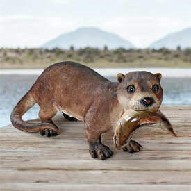 魚を咥えたカワウソ ガーデン彫像 庭園アート彫刻 園芸 オーナメント工芸 プール サウナ 芝生 プレゼント贈り物 輸入品