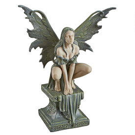 高い台の上に佇む 小さなケルトの妖精 フェアリー彫刻 彫像/ ピクシー ファンタジー 伝説 森の精 神話 書斎 趣味 プレゼント 贈り物(輸入品