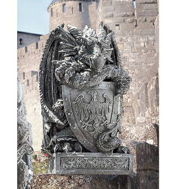 シールド（盾）を持ったアーサー王のドラゴン彫像 円卓の騎士 英雄譚 スコットランド ハイランド地方 魔除け 魔法使いマーリン/ ゲームオブスローンズ ガーデニング 庭園 (輸入品)