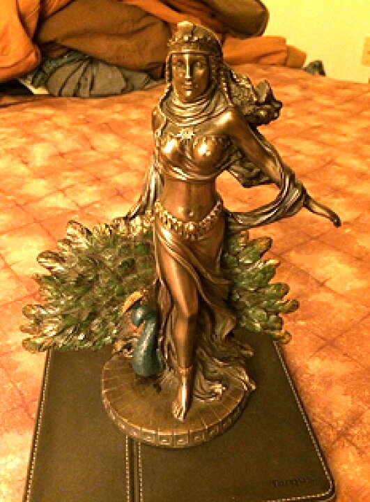 楽天市場 ピーコック 孔雀 と女神 ヘラ ヘーラー ギリシャ神話 彫像 最高位の女神 神々の女王 結婚 母性貞節を司る ゼウス 贈り物 輸入品 浪漫堂ショップ