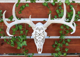 牡鹿 頭骨 彫像 バック・ディア・ヘッドスカル ウォールデコレーション 3Dアート・ハンギング壁彫刻 新築祝い（輸入品）